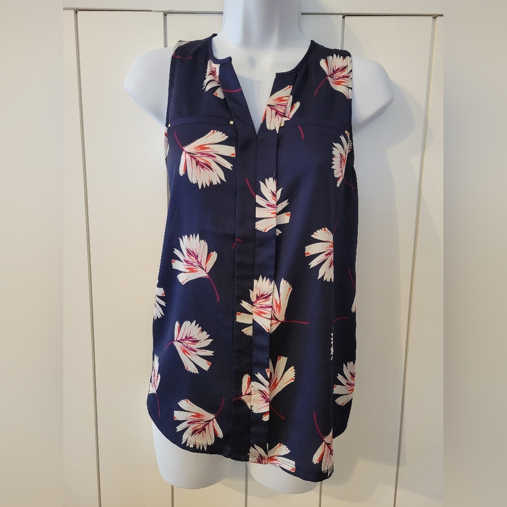 Express Sleeveless Floral Front Top